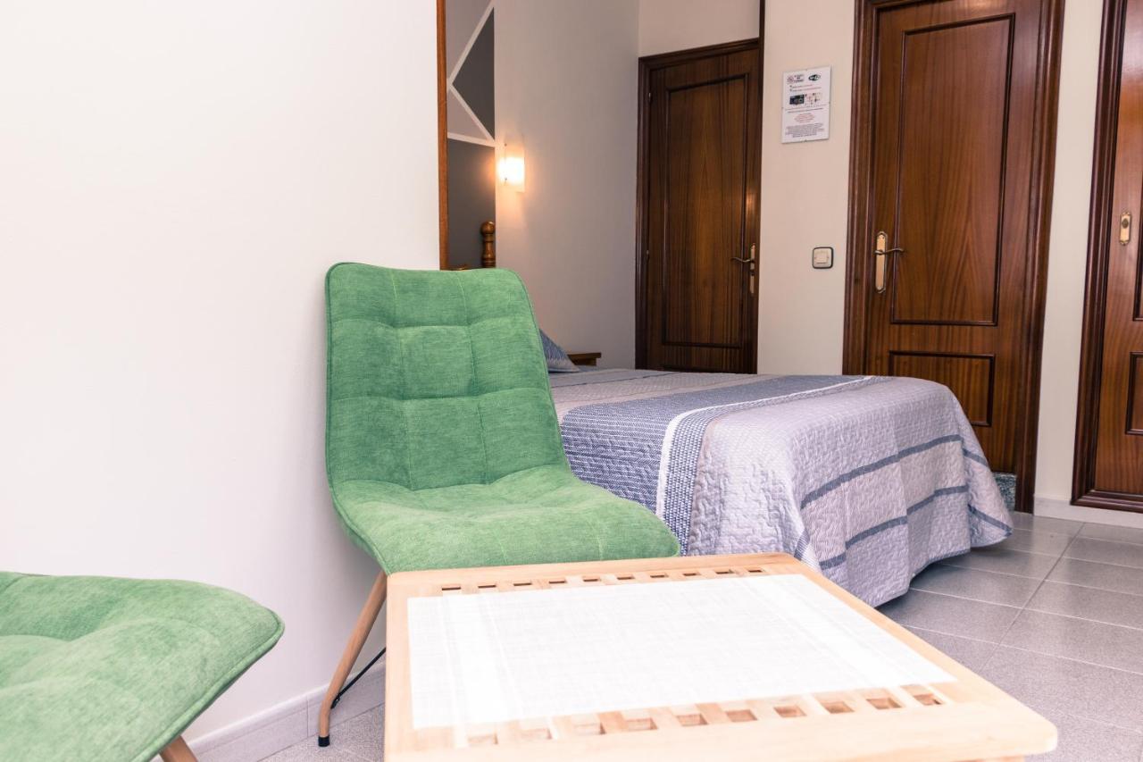 Hotel Plaza Cangas de Onis Ngoại thất bức ảnh