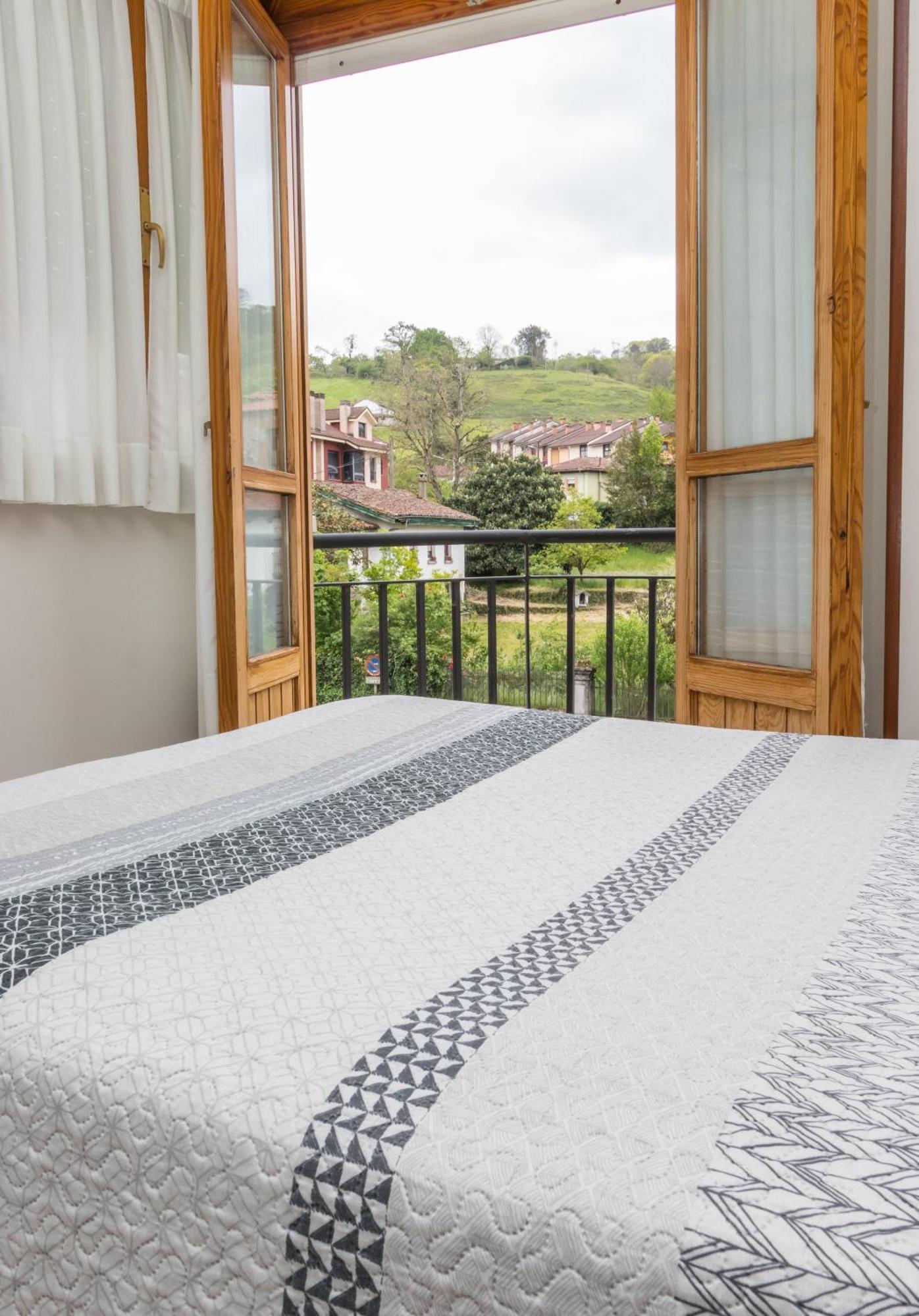Hotel Plaza Cangas de Onis Ngoại thất bức ảnh