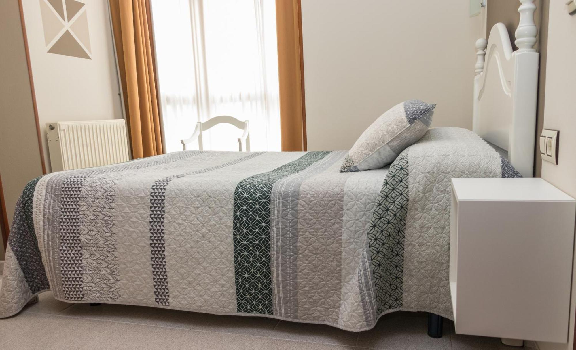 Hotel Plaza Cangas de Onis Ngoại thất bức ảnh