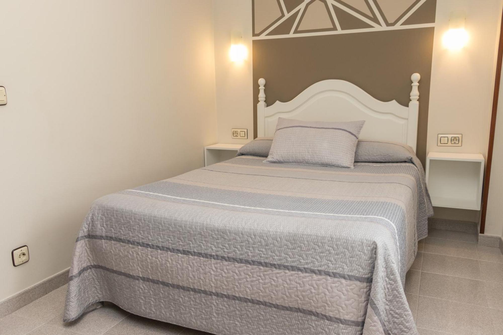 Hotel Plaza Cangas de Onis Ngoại thất bức ảnh