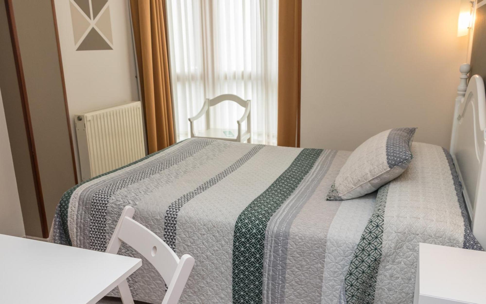 Hotel Plaza Cangas de Onis Ngoại thất bức ảnh